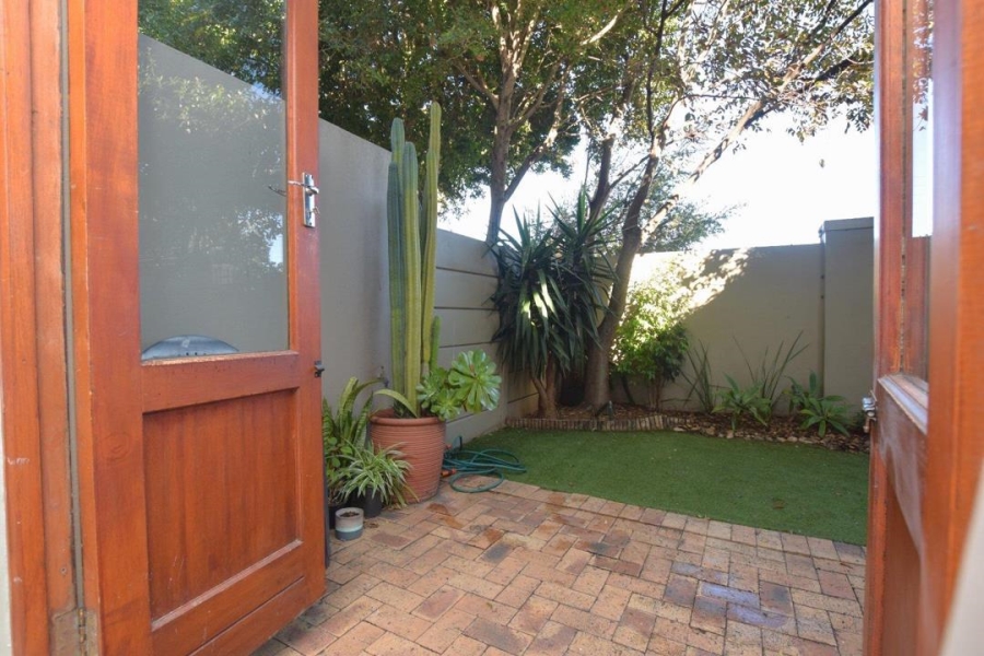 2 Bedroom Property for Sale in Parklands Western Cape